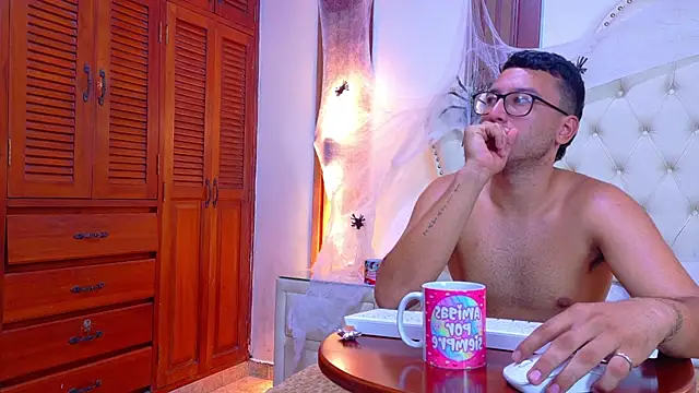 XXX chat uživo modela AmyANDgael