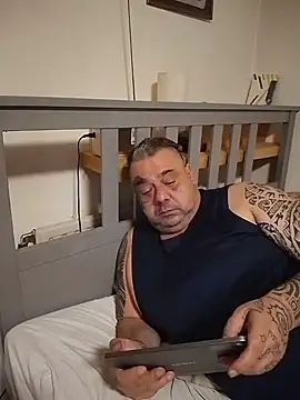 SADOMASKE: вебкам-шоу