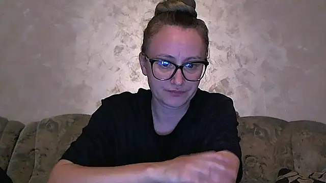 Chatroom XXX en direct de Nataly_Rosy