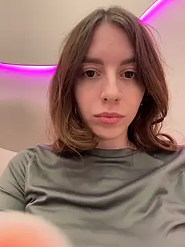 Онлайн чат XXX Lolya_