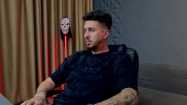 LoganStroud Chat XXX in diretta