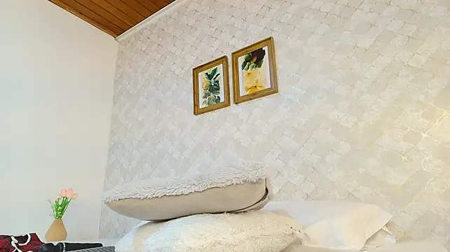 Онлайн чат XXX KayleeJones7