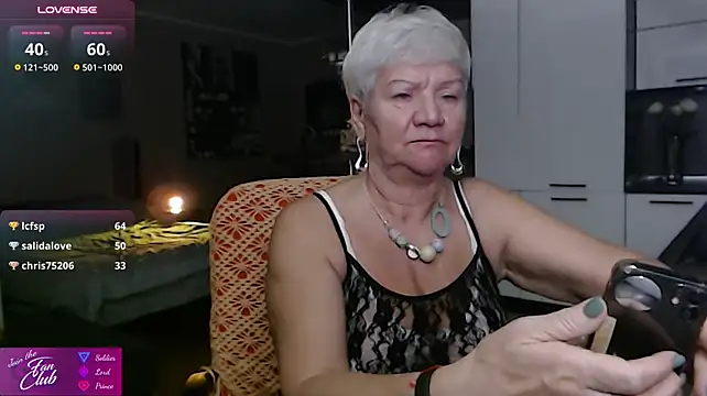 Онлайн чат XXX roxana_brooks