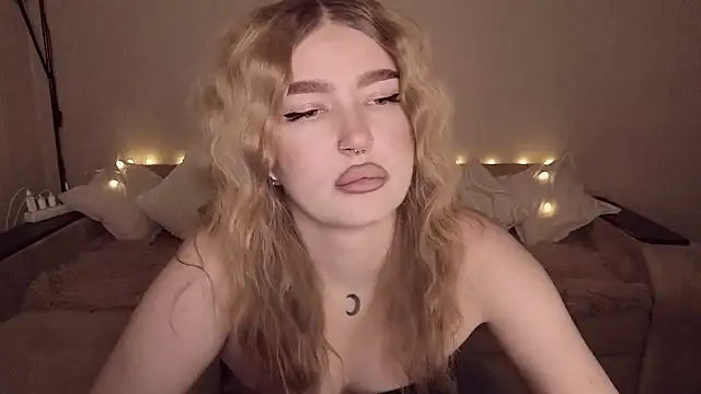 Онлайн чат XXX ViolettaLopez