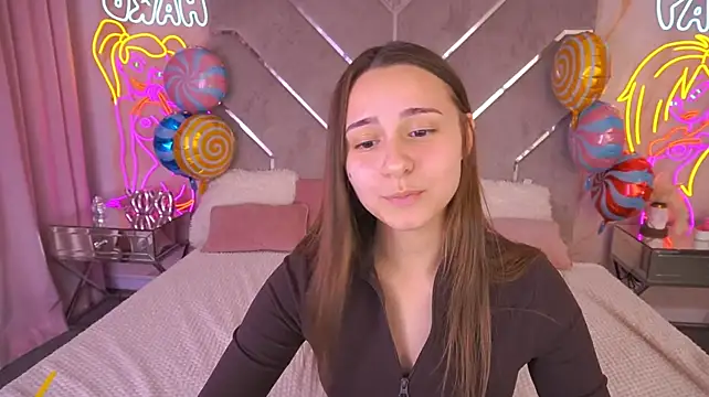 TinyNatalie's Live XXX Chat