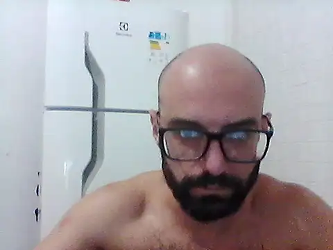 Robsonitj90 élő XXX-chatje