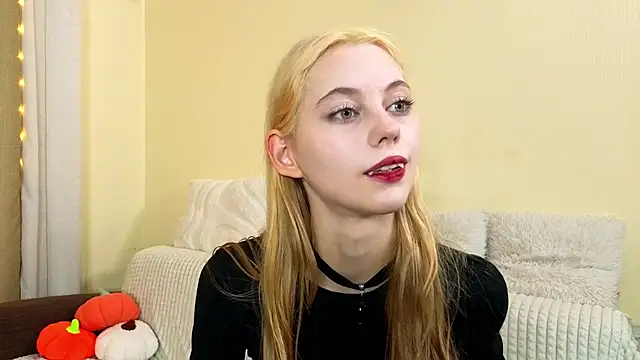 HarriettKitty's Live XXX Chat