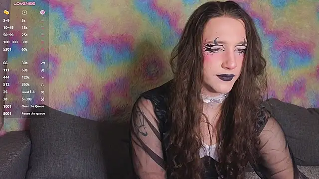 Chat +18 de SilverKelpie ao vivo