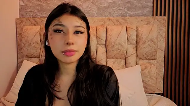 chloe_bluee_'s Live XXX Chat