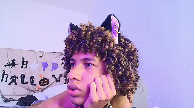 johan_gz18 Chat XXX live