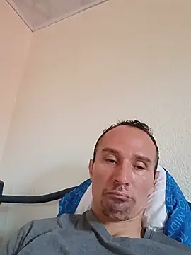 XXX chat uživo modela NACHO19XXX