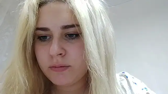 Онлайн чат XXX IsaWhitton