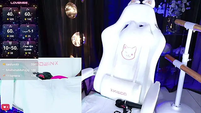 BabySnakeのライブXXXチャット