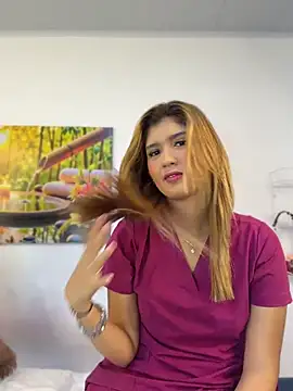 Kinky-Span Live XXX chat