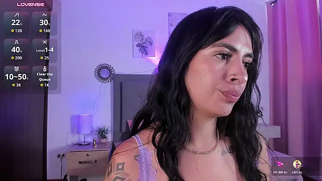 Chat +18 de Luna_Zahara ao vivo