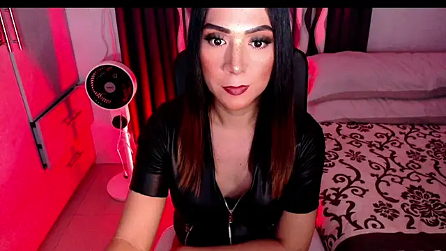 xSUCKTHYWOMANx Chat XXX live