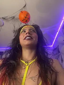 SamathaMay Adlı Modelin Canlı XXX Sohbeti