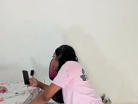 BrickleCurveのライブXXXチャット