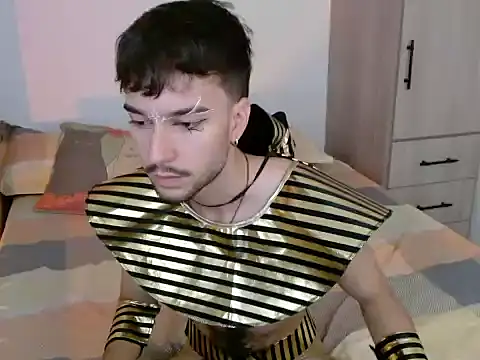 Czat XXX na żywo – Adrien_polo