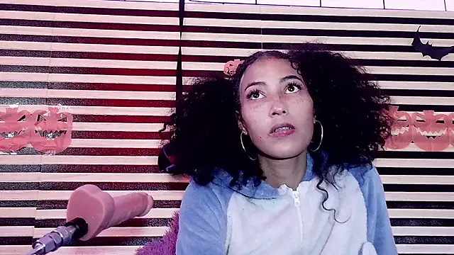 zairamazal's Webcam Show