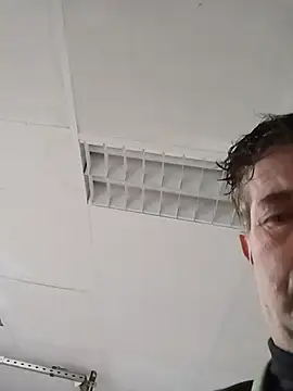 Turbo2210 Live XXX-chat