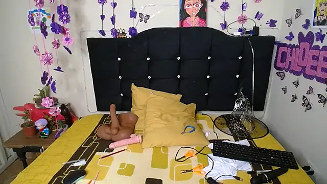 צ'אט XXX בשידור חי של Candy_chloee