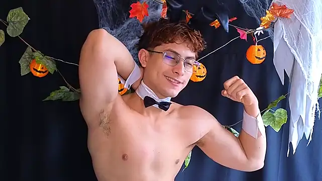 Czat XXX na żywo – Aaron_Eze