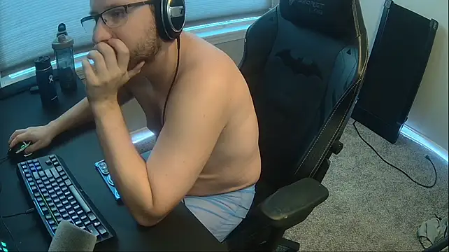 Онлайн чат XXX DavidNovabear