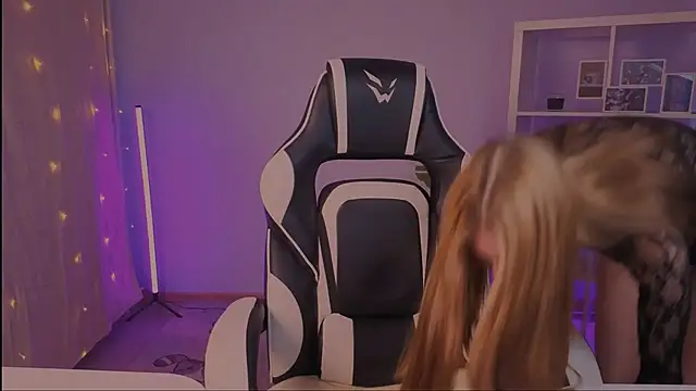 Živý XXX chat honey_bbyy