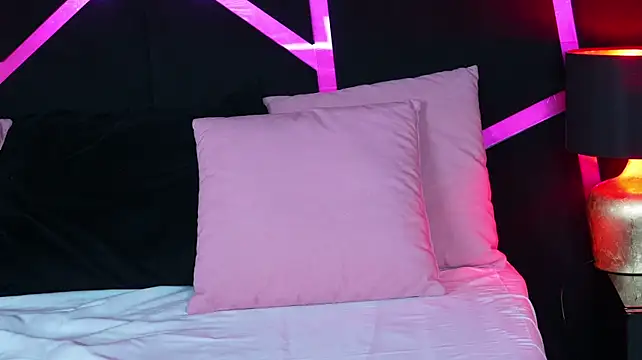 Онлайн чат XXX EssenaMonroe
