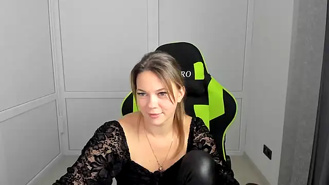 TessaSpring Chat XXX live