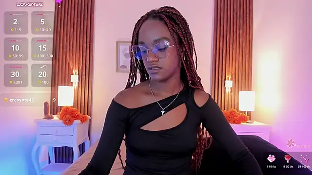 Chloebrunnie 现场XXX聊天