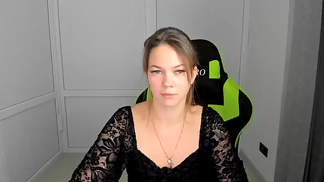 TessaSpring: απευθείας συνομιλία ΧΧΧ
