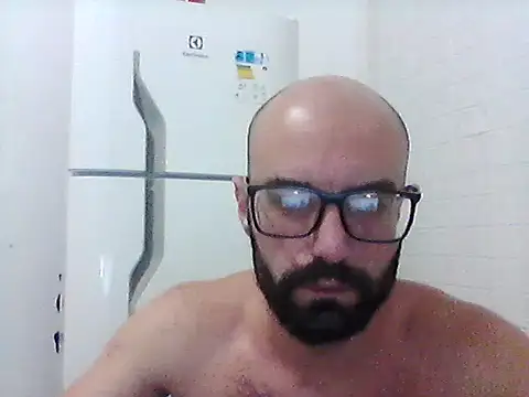 Robsonitj90 Adlı Modelin Canlı XXX Sohbeti