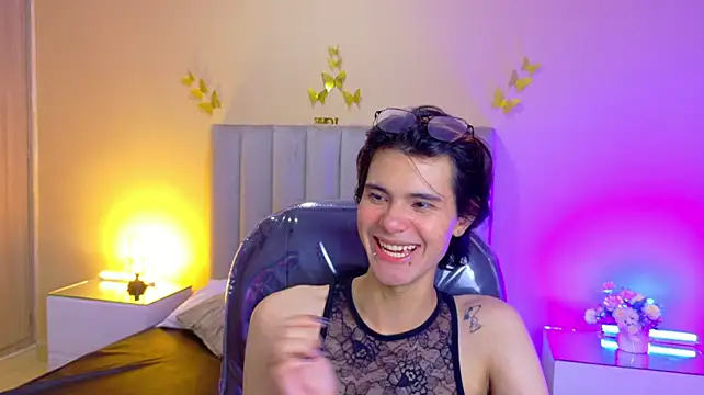XXX chat uživo modela Derek_Sinn