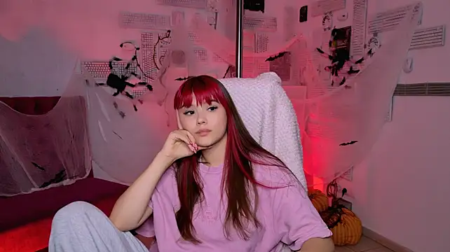 EvaThopson XXX чат на живо