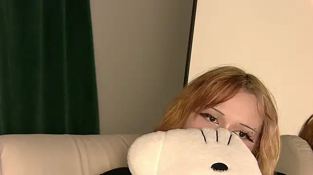 แชท XXX สดของ KittyNuarr