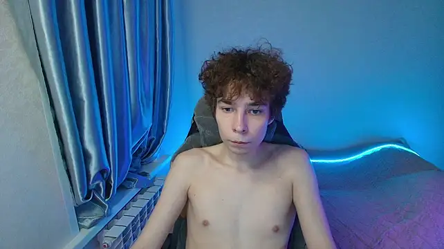Chat XXX en directo de Adam_Kroy