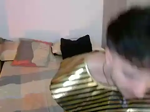 Chat XXX ao vivo de Adrien_polo