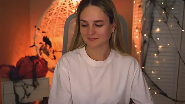 دردشة DeboraLarson الجنسية المباشرة