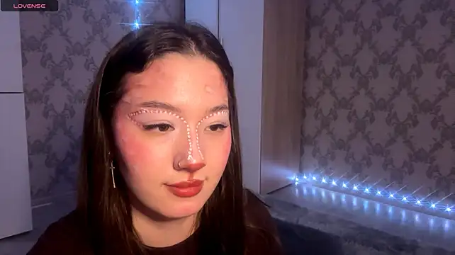 Онлайн чат XXX SweetEmber_