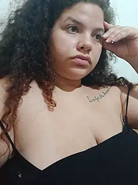 Онлайн чат XXX RobertaRabao021