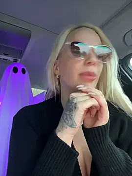 Chat XXX en directo de June695_