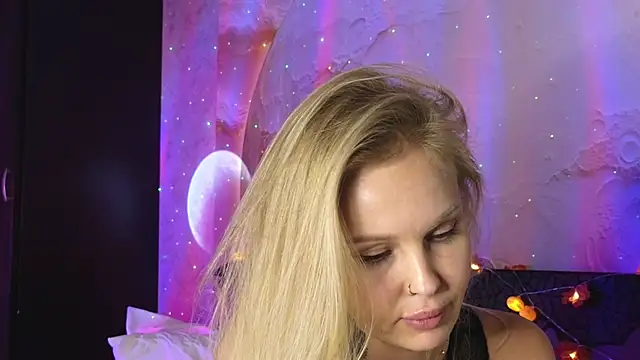 Онлайн чат XXX Erotic_Ann