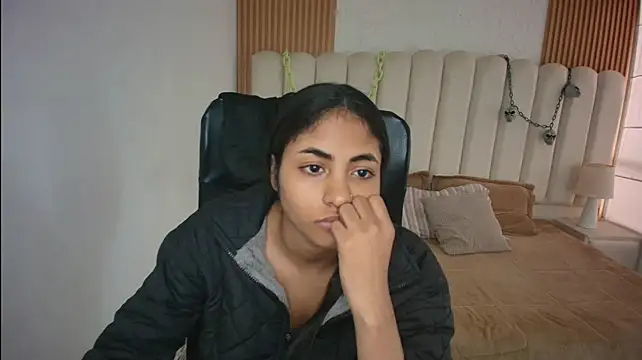 shaneelle Chat XXX in diretta