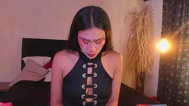 EmiGomez_ Live XXX-chat