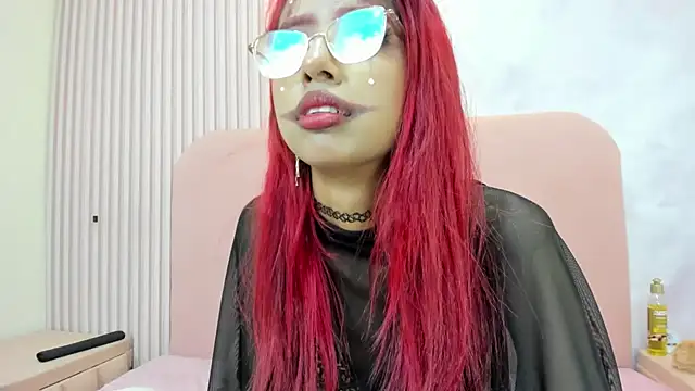دردشة Mila_Saint الجنسية المباشرة