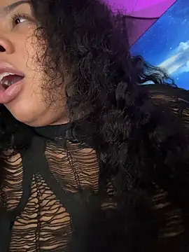 RoxieVoss' Live XXX Chat