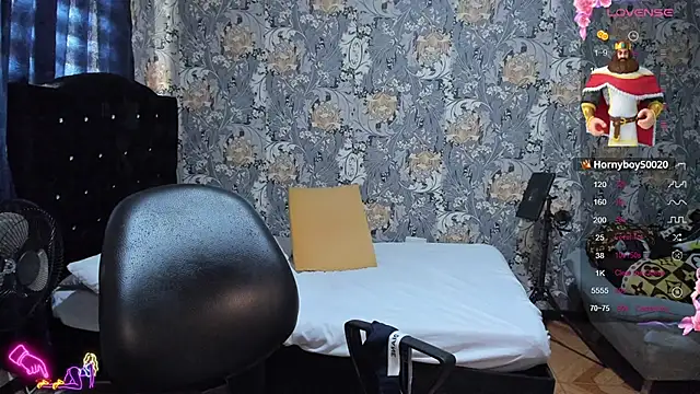 pretty_cristal69's Live XXX Chat