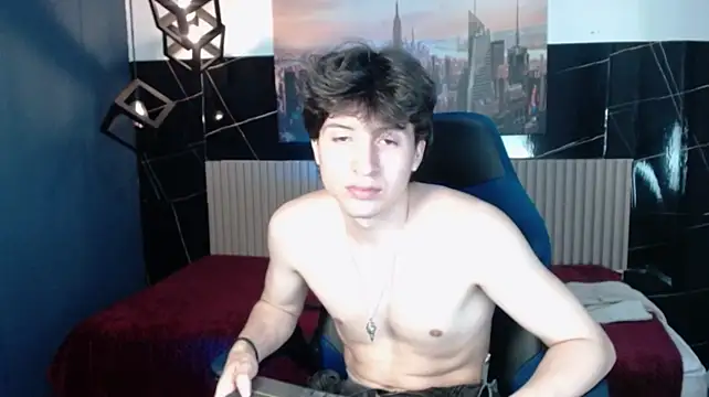 แชท XXX สดของ Marcoviolet